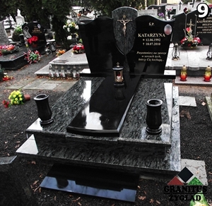 9 nagrobek podwójny granitowy